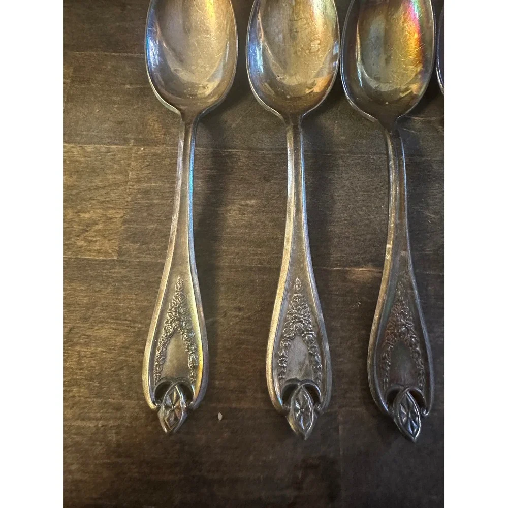 Roger Bros Old Colony 1847 Triple Plate Silverplate, 4 Silver Plate Spoons
